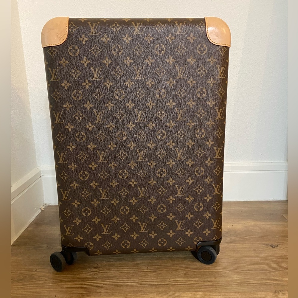 Louis Vuitton Horizon 55